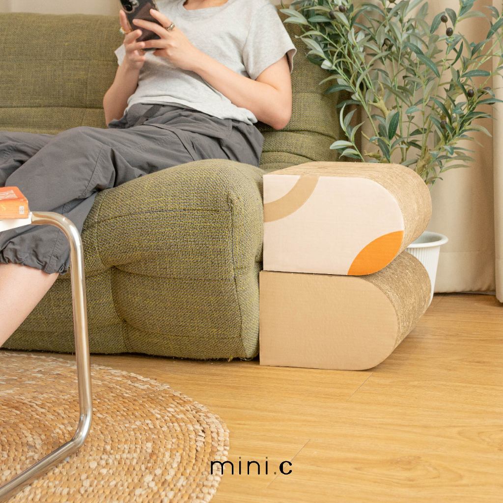 mini.c ที่ลับเล็บแมว รุ่น ARC Tan Size S ที่ฝนเล็บแมว ของเล่นแมว บ้านแมว Cat scratcher