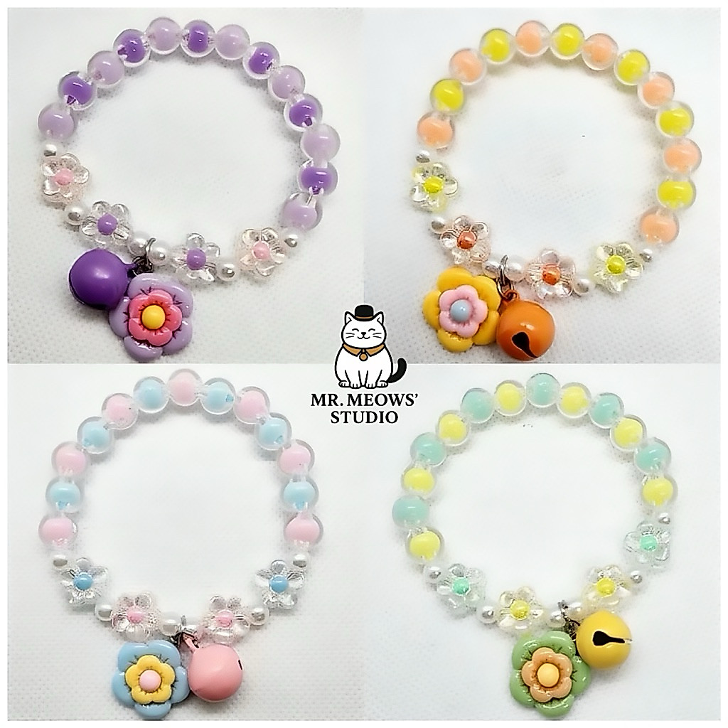 ปลอกคอแมว ปลอกคอสัตว์เลี้ยง เอ็นยืดแต่งลูกปัดดอกไม้💐🌸(มีหลายสีให้เลือก)