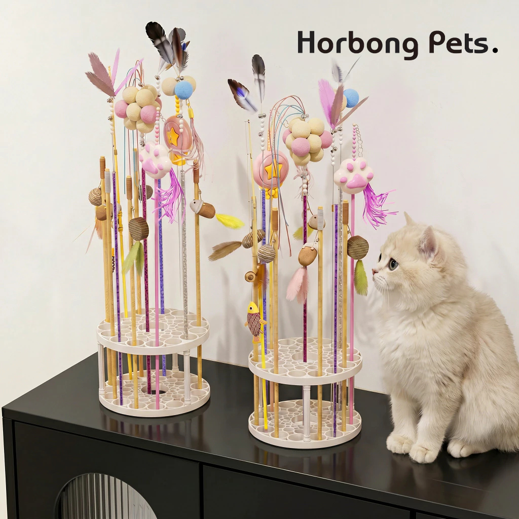 Horbong Pets】ที่เก็บไม้ล่อแมว ถังเก็บของเล่นแมว 2ชั้น มีรูหลายรู ชั้นวางแนวตั้งบนโต๊ะ อุปกรณ์จัดระเบียบสัตว์เลี้ยง